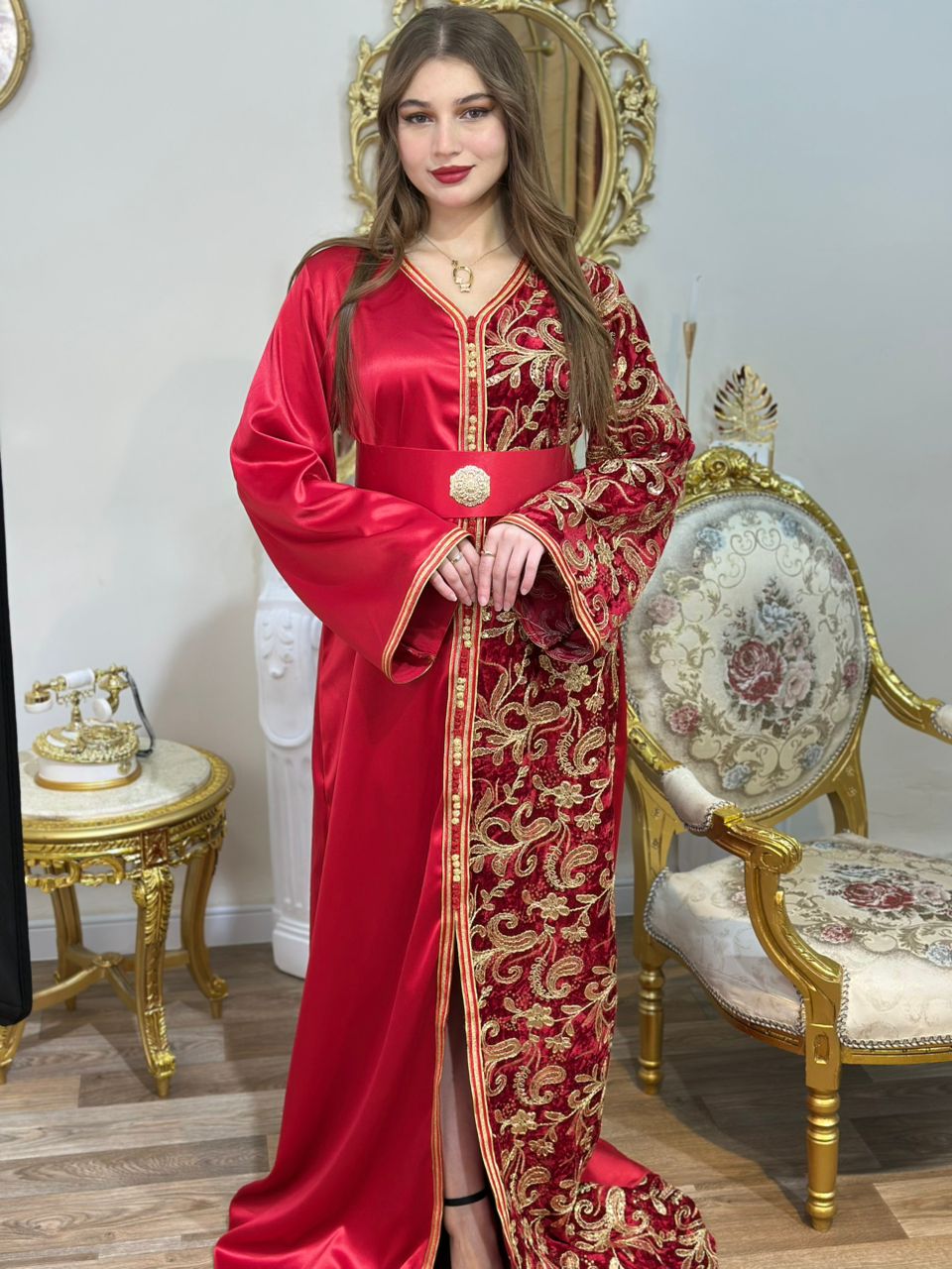 قفطان روايال مع لمحزمة هدية