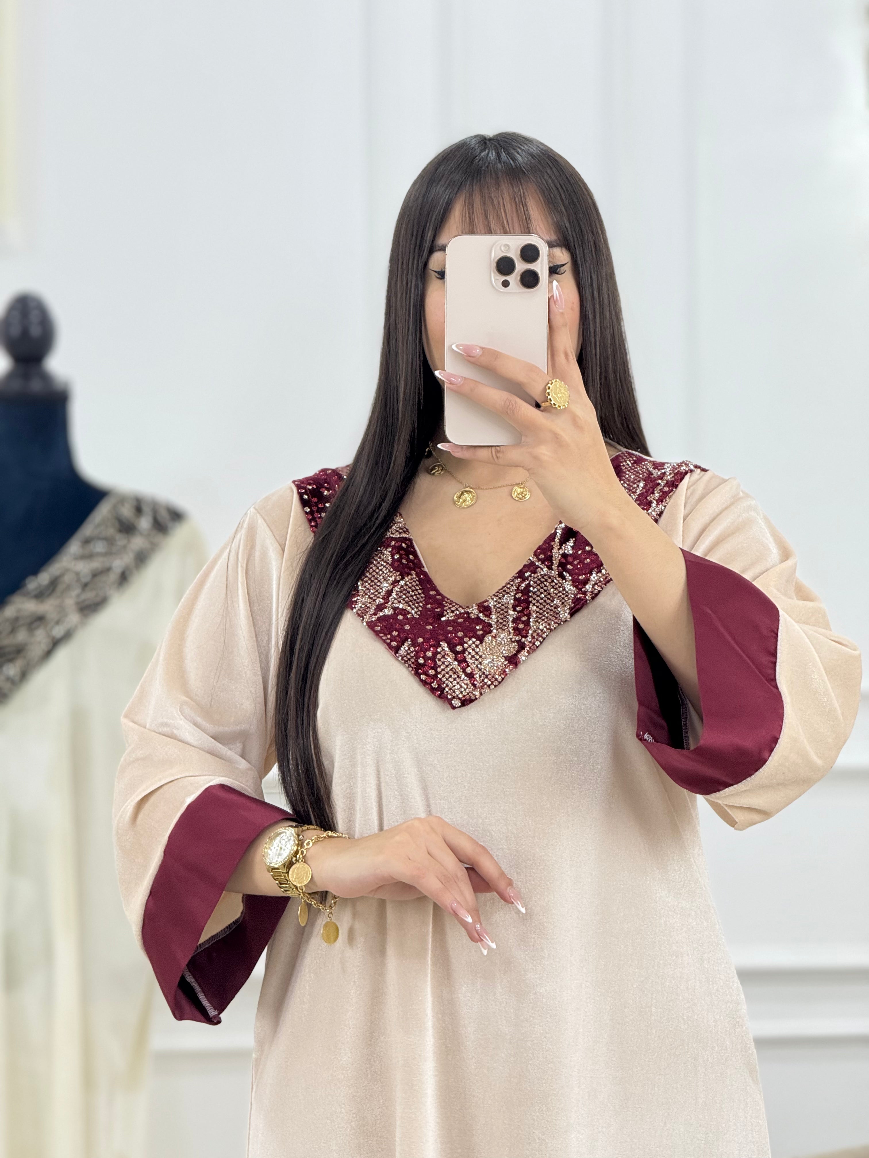 الفستان الملكي